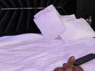 atinxnaugthy camsoda stream image