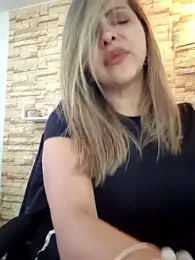 _Abril-Office1 stripchat stream image, 04.06.2025 18:50