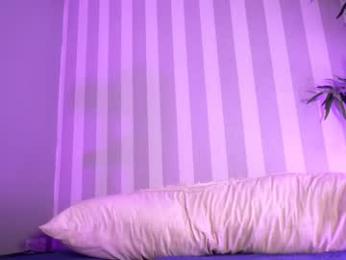 littlee33 chaturbate stream image