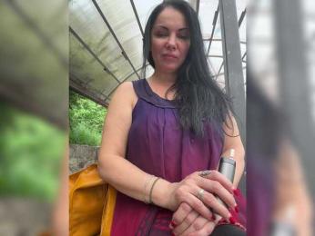 LouiseJenkin bongacams stream image