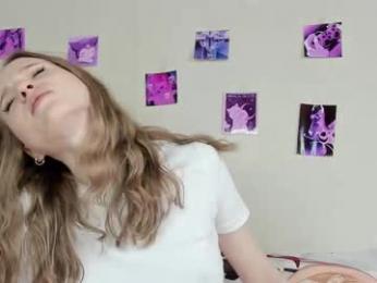 b4by_emilia chaturbate stream image, 06.06.2025 10:00