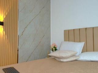 Madisson Queen flirt4free stream image