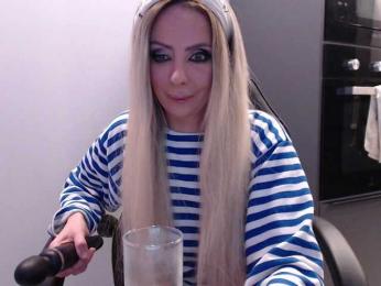 blondalina bongacams stream image