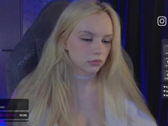 fymryn bongacams stream image