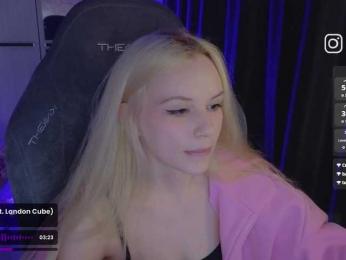 fymryn bongacams stream image
