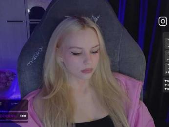 fymryn bongacams stream image