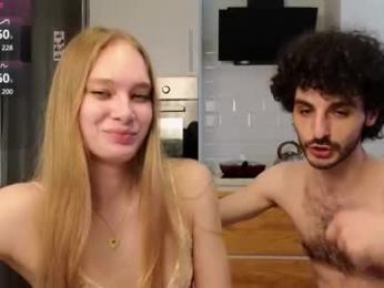 peachcreamcouple chaturbate stream image