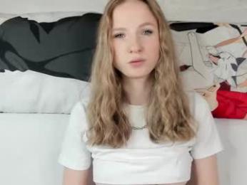 b4by_emilia chaturbate stream image, 18.06.2025 05:00