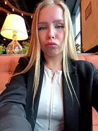 Liza_risky stripchat stream image, 19.06.2025 08:30