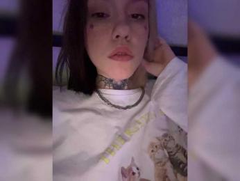 Molly-and-Ewa bongacams stream image, 21.06.2025 14:40