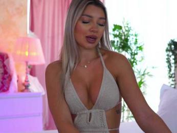 ArtTeasee bongacams stream image, 24.06.2025 08:50