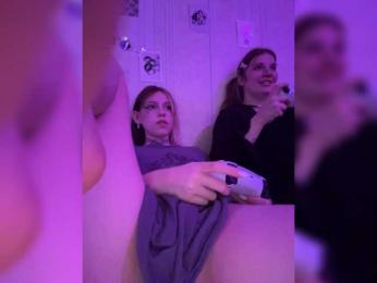 Molly-and-Ewa bongacams stream image, 27.06.2025 12:10