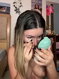 Your_Honeey stripchat stream image