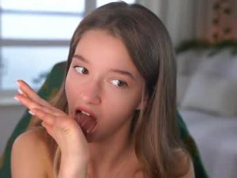 little_poetry chaturbate stream image, 02.07.2025 15:10