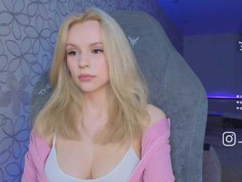 fymryn bongacams stream image