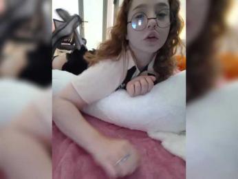 LittleDelora bongacams stream image