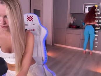 blush_mikki chaturbate stream image