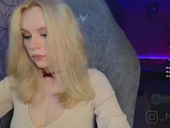 fymryn bongacams stream image