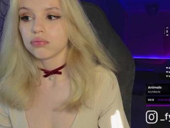 fymryn bongacams stream image