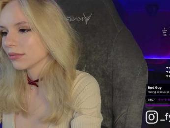 fymryn bongacams stream image