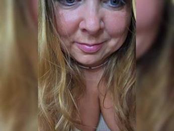 FLUFFY_BEAUTY bongacams stream image