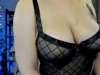 Careful_i_Bite bongacams stream image