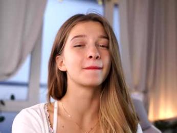 little_poetry chaturbate stream image, 12.07.2025 16:40