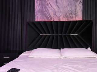 atinxnaugthy camsoda stream image