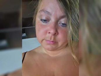 FLUFFY_BEAUTY bongacams stream image