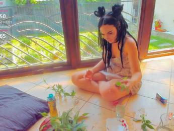 Moona-One bongacams stream image, 15.07.2025 08:00
