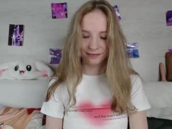 b4by_emilia chaturbate stream image, 16.07.2025 07:20