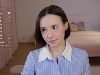 MissEssie bongacams stream image