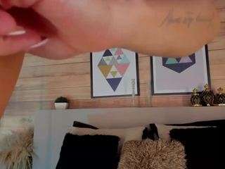izzywild camsoda stream image, 18.07.2025 11:40