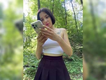 BabyDarii bongacams stream image, 24.07.2025 08:00