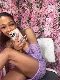 mismialove stripchat stream image, 27.07.2025 04:30