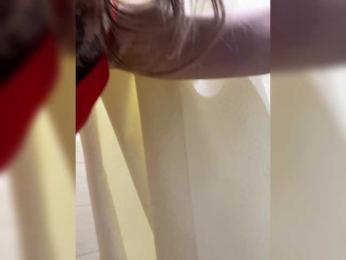 -Tiki-Riki- bongacams stream image