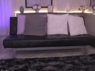 zoe-cruz21 camsoda stream image, 02.08.2025 12:00