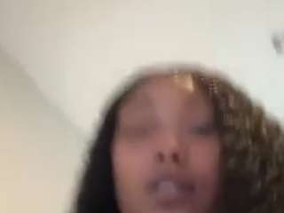 laylared camsoda stream image