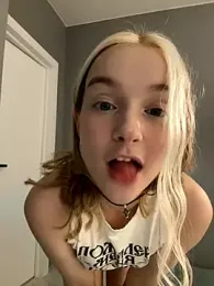 Baby_Tiny stripchat stream image, 06.08.2025 13:50