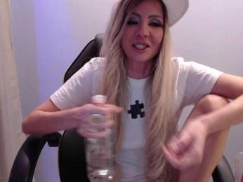 blondalina bongacams stream image