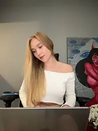 MariaTull stripchat stream image, 10.08.2025 19:10