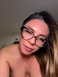alicee16 stripchat stream image, 11.08.2025 01:30