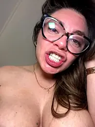 alicee16 stripchat stream image, 11.08.2025 01:30