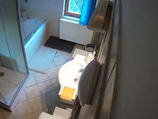 voyeurcam-julmodels-bath-2nd-2 camsoda stream image, 07.08.2025 18:00