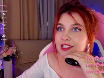 HoneyCherry bongacams stream image
