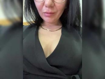 LiLCaTt bongacams stream image