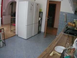voyeurcam-julmodels-kitchen camsoda stream image