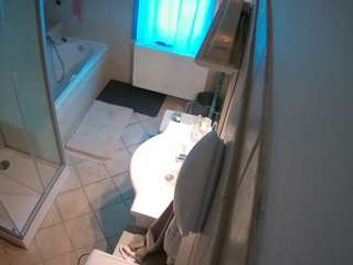voyeurcam-julmodels-bath-2nd-2 camsoda stream image, 16.08.2025 18:30