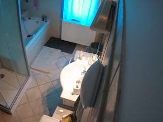 voyeurcam-julmodels-bath-2nd-2 camsoda stream image, 16.08.2025 18:30