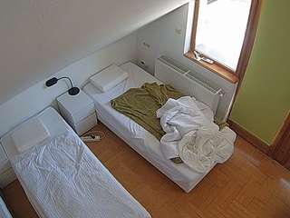 voyeurcam-julmodels-bed-7 camsoda stream image, 19.08.2025 05:10